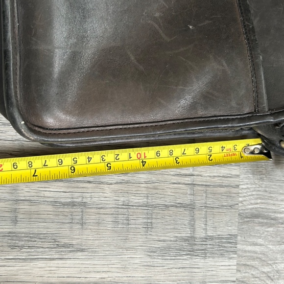 Coach Leather Purse - Picture 10 of 12